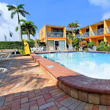 Satellite Motel St. Pete Beach Extérieur photo