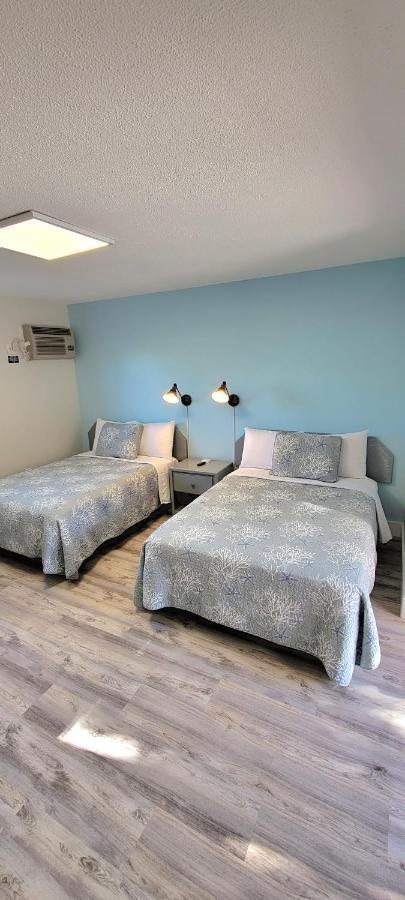 Satellite Motel St. Pete Beach Extérieur photo