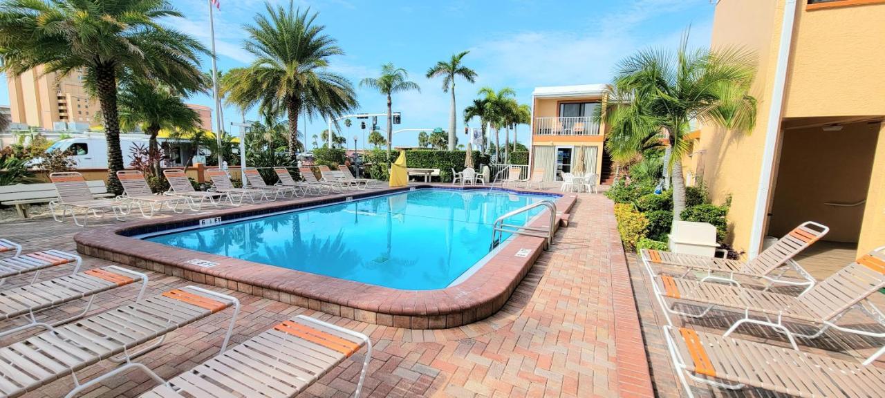 Satellite Motel St. Pete Beach Extérieur photo