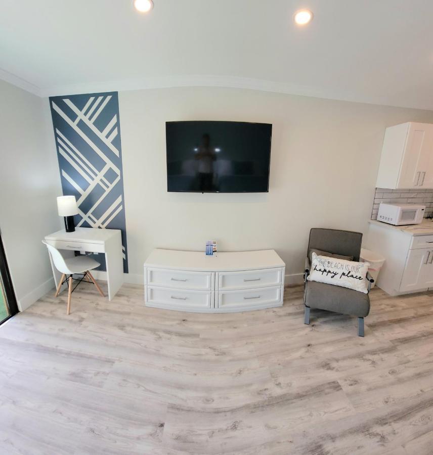 Satellite Motel St. Pete Beach Extérieur photo