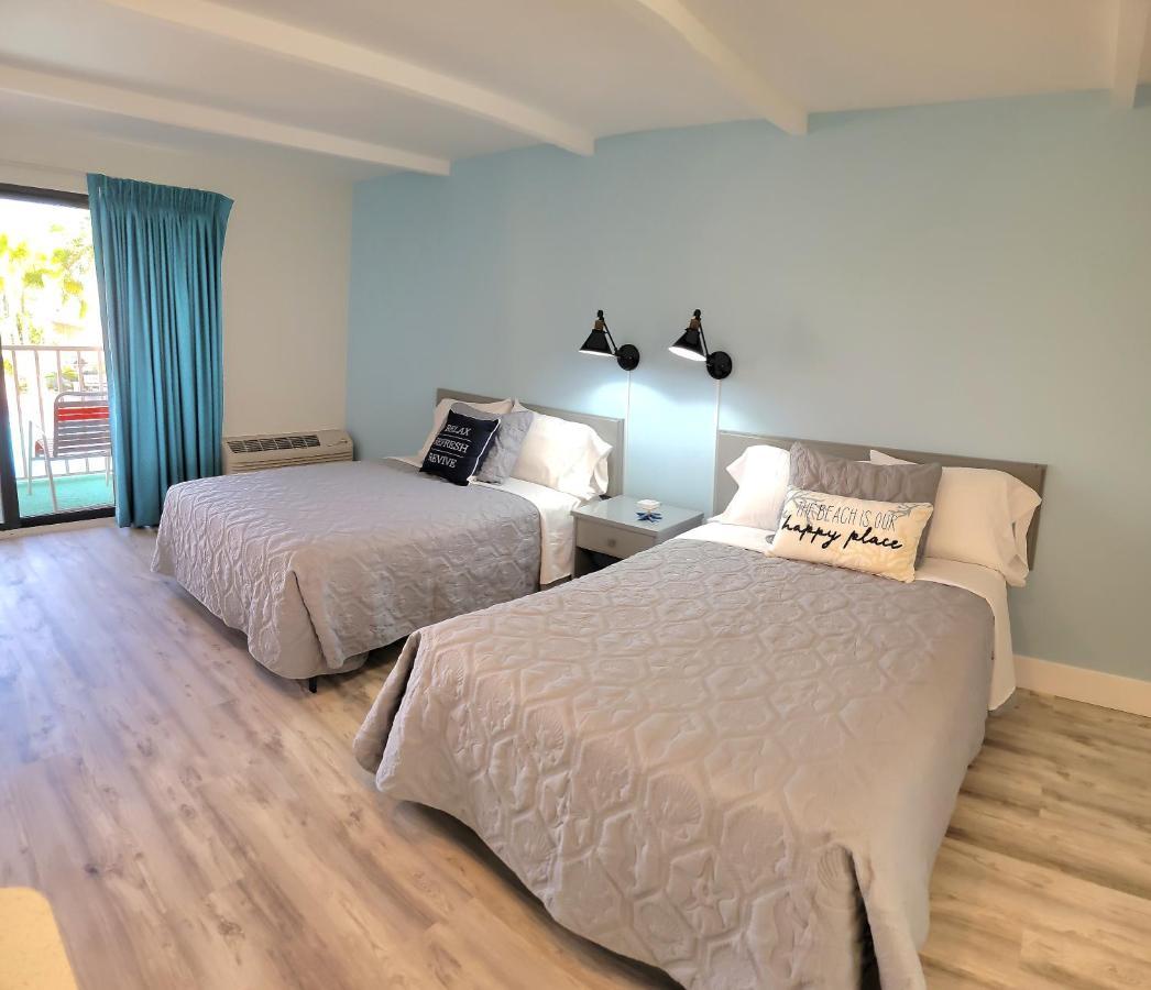 Satellite Motel St. Pete Beach Extérieur photo