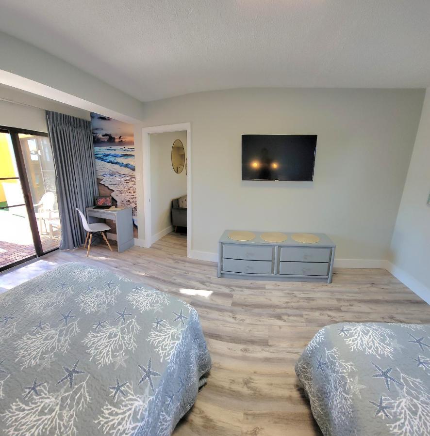 Satellite Motel St. Pete Beach Extérieur photo